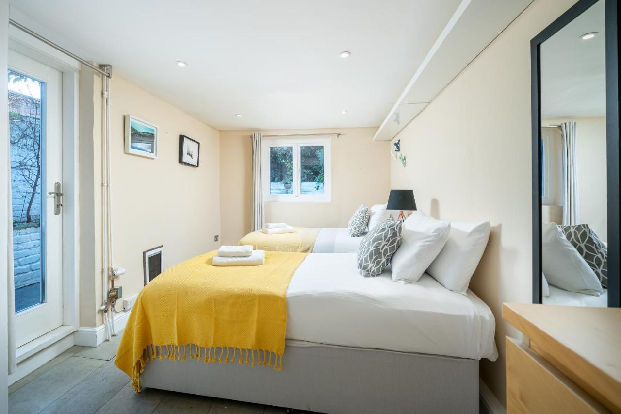 Sleek Flat With Communal Courtyard Londra Esterno foto