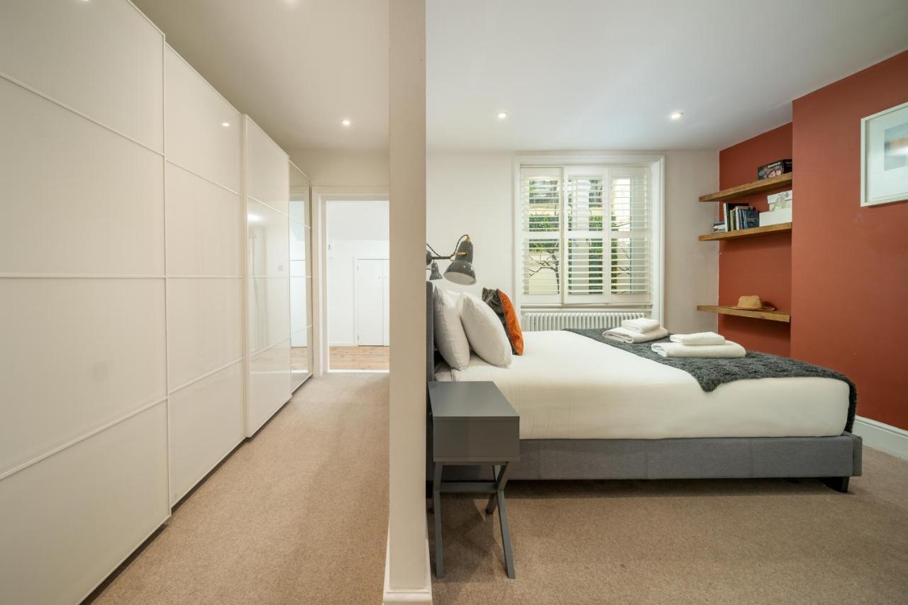 Sleek Flat With Communal Courtyard Londra Esterno foto